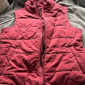 Wolverine Burgundy Quilted Vest